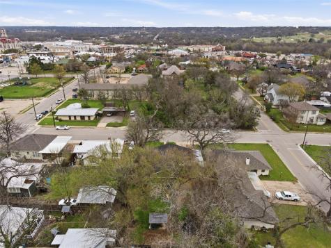 208 E Columbia Street Weatherford TX 76086