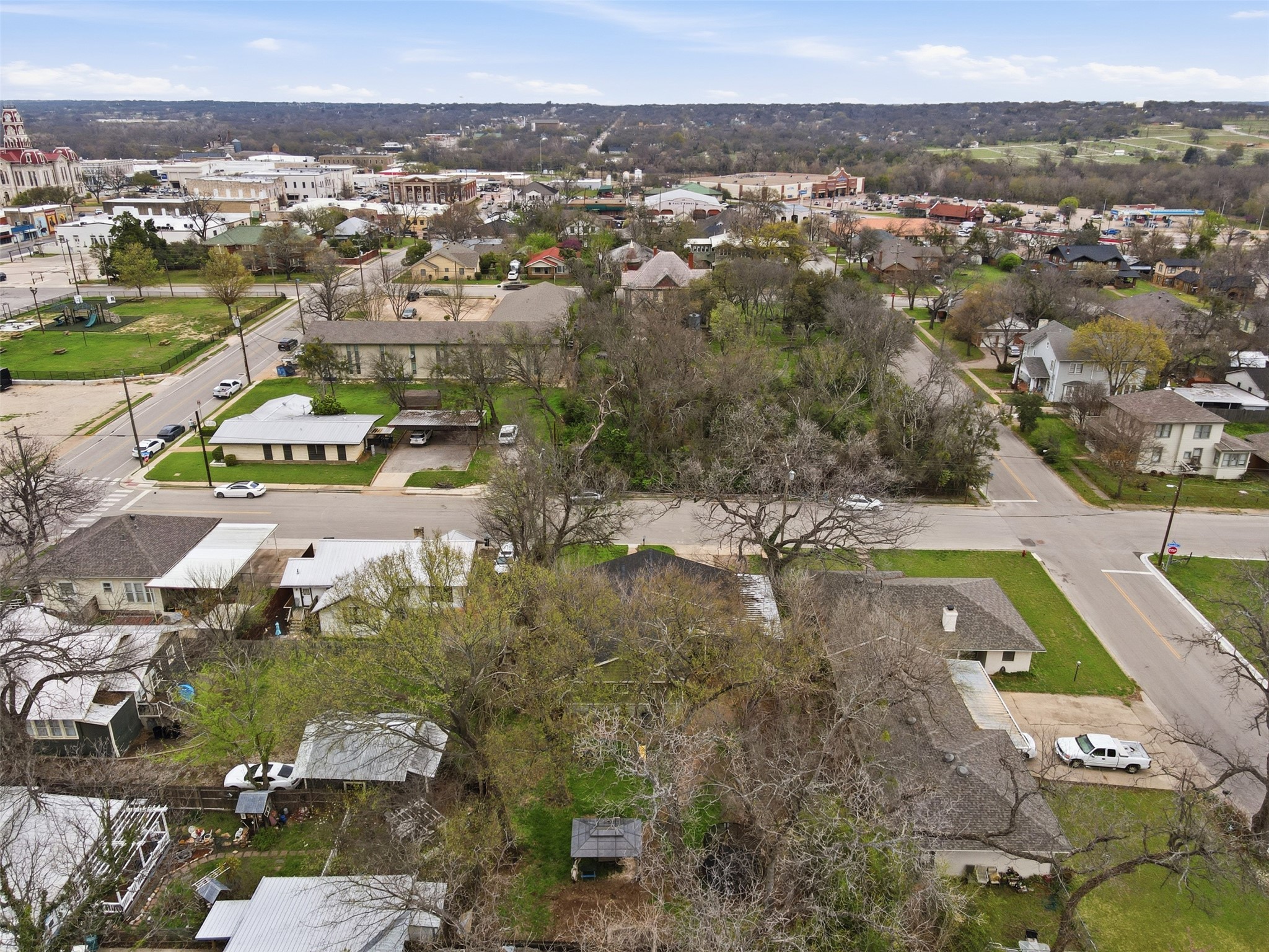 208 E Columbia Street Weatherford TX 76086