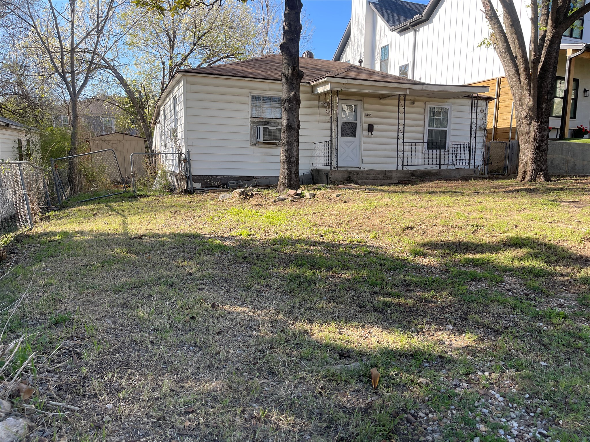 1805 Lucerne Street Dallas TX 75214