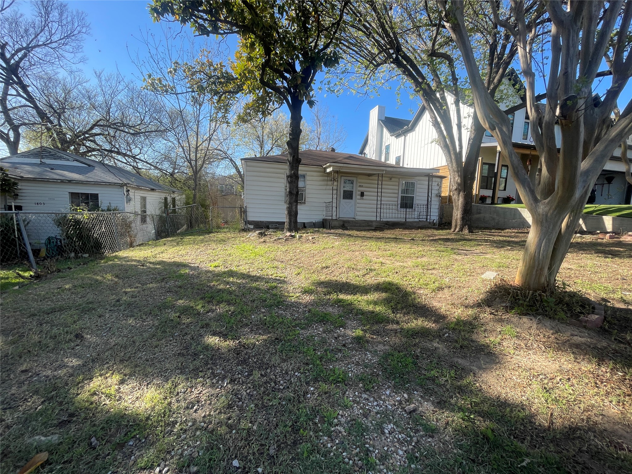 1805 Lucerne Street Dallas TX 75214