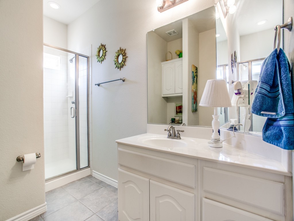 621 Buelwood Court Desoto TX 75115