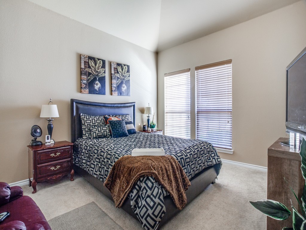 621 Buelwood Court Desoto TX 75115