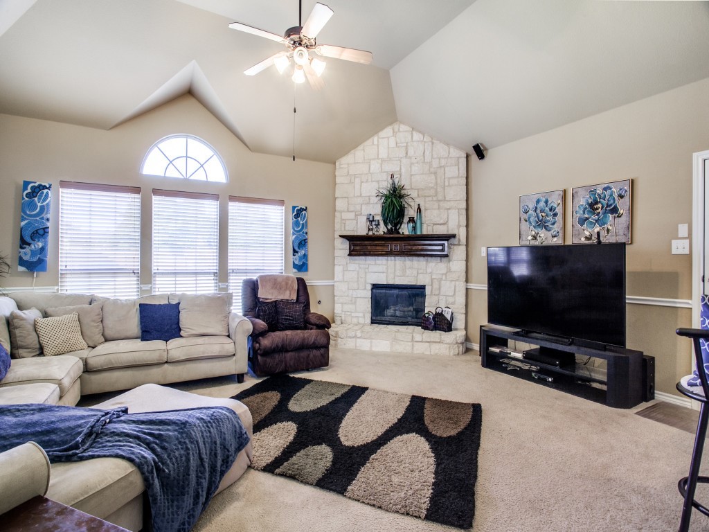 621 Buelwood Court Desoto TX 75115