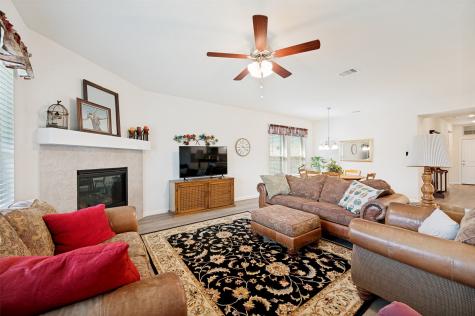 413 Wiggins Way Van Alstyne TX 75495