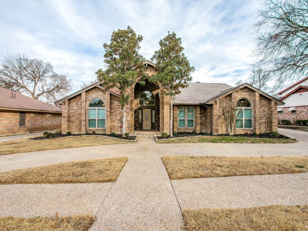 6113 Riviera Drive North Richland Hills TX 76180