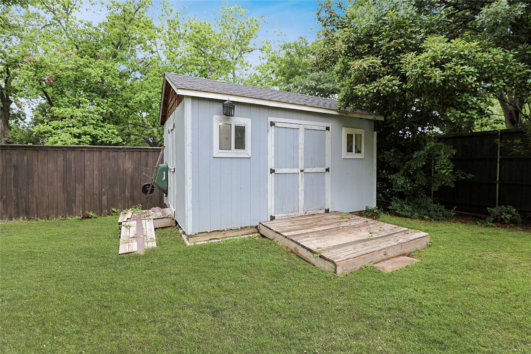 805 Finch Avenue Mckinney TX 75069