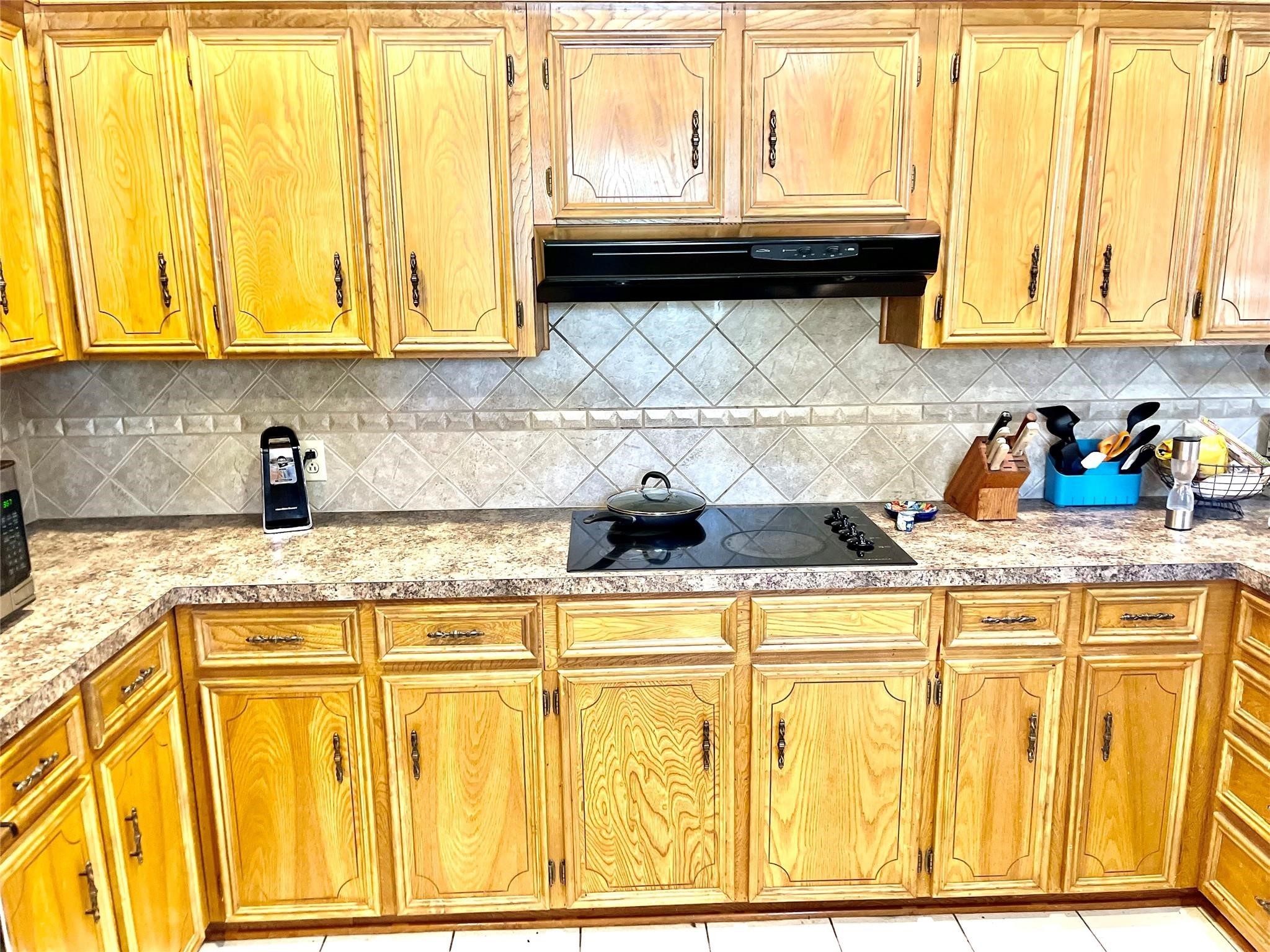 710 S Main Street Tehuacana TX 76686