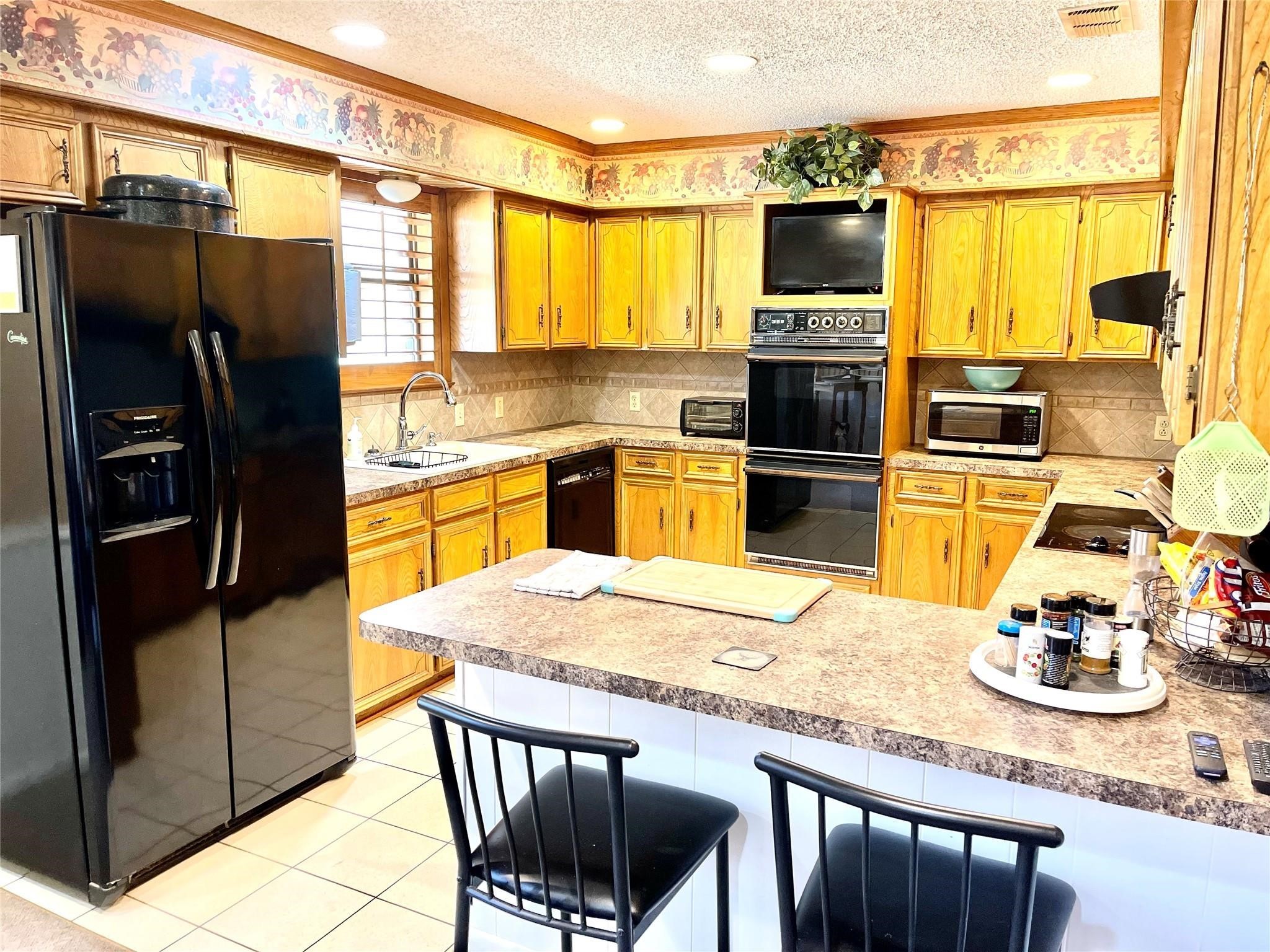 710 S Main Street Tehuacana TX 76686