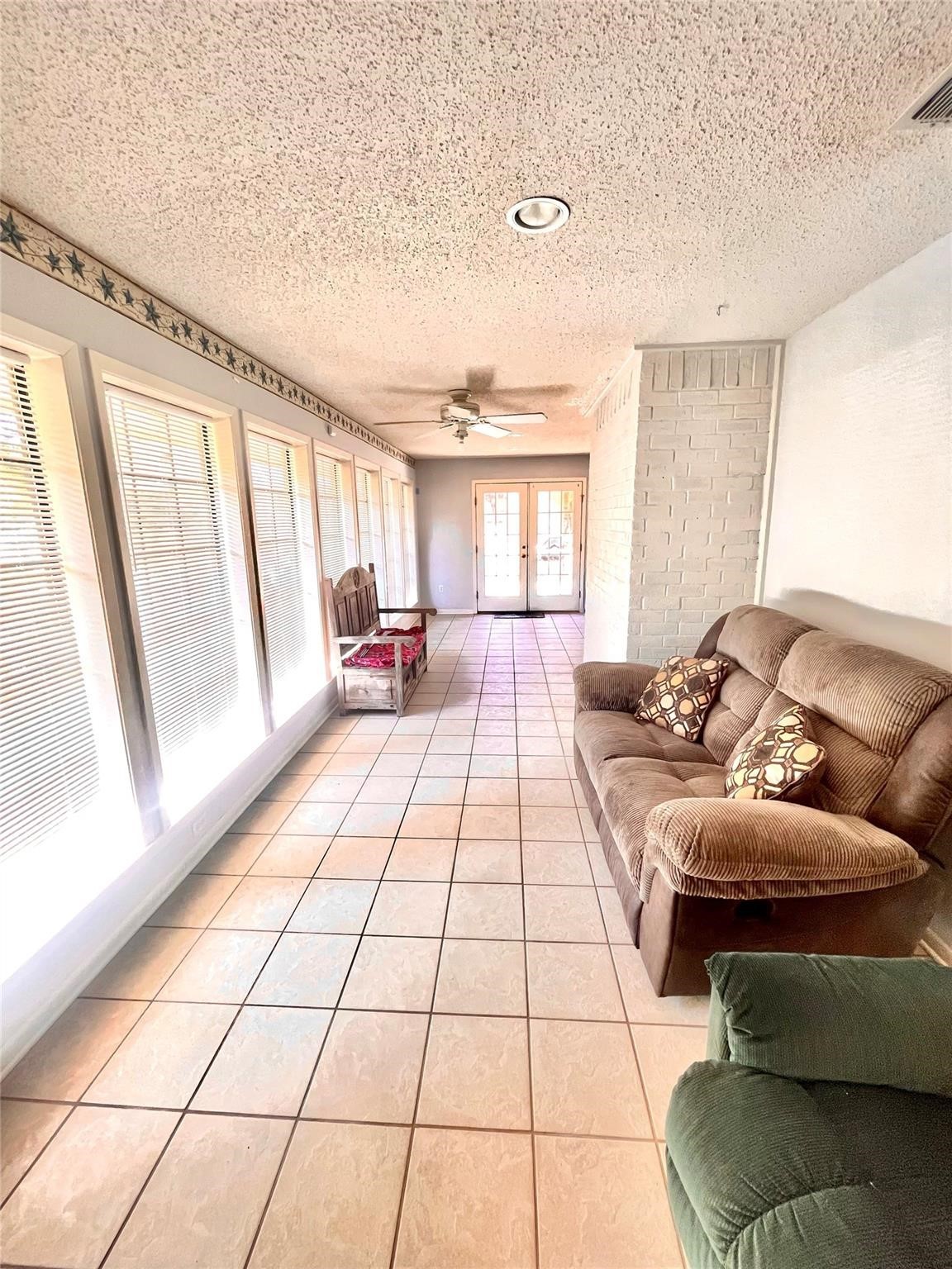 710 S Main Street Tehuacana TX 76686