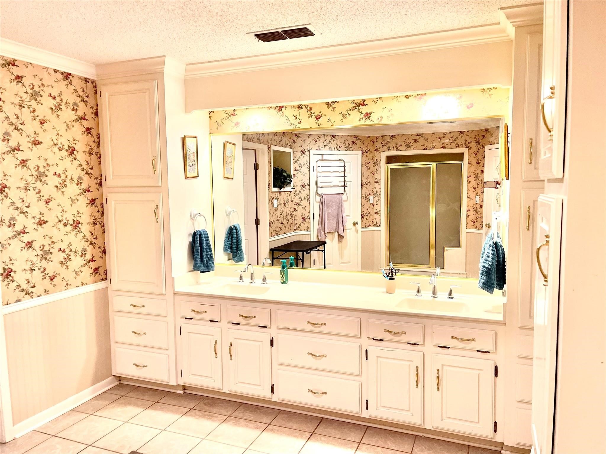 710 S Main Street Tehuacana TX 76686