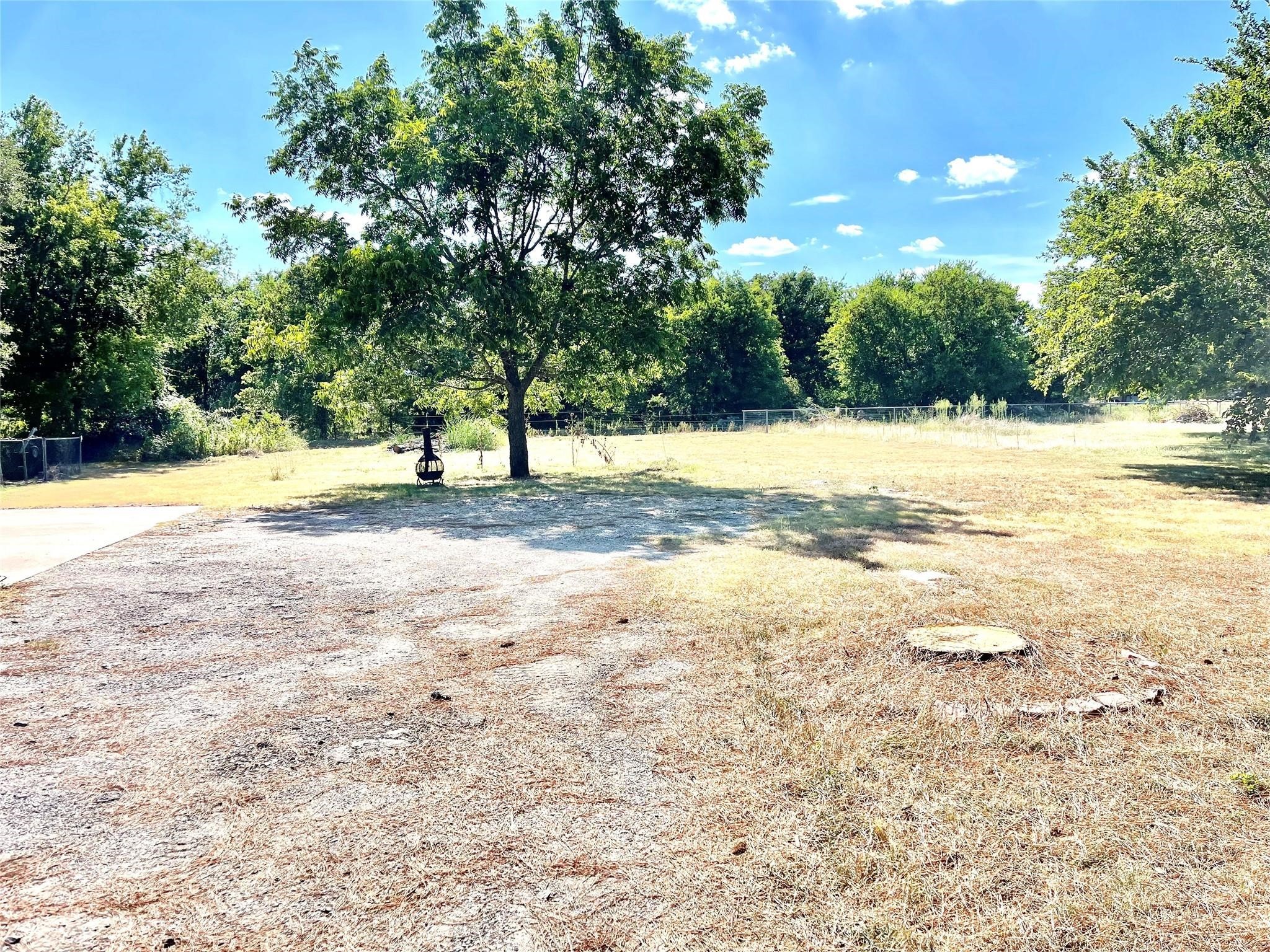 710 S Main Street Tehuacana TX 76686