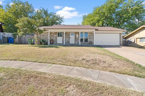 1806 Fernwood Circle Carrollton TX 75006