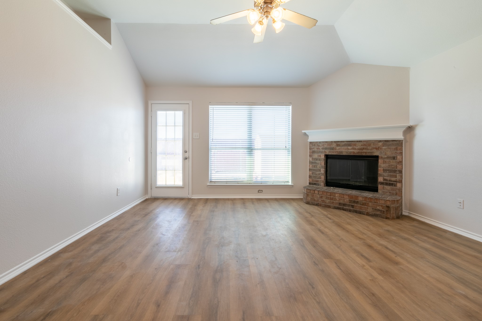 959 Heather Street Burleson TX 76028
