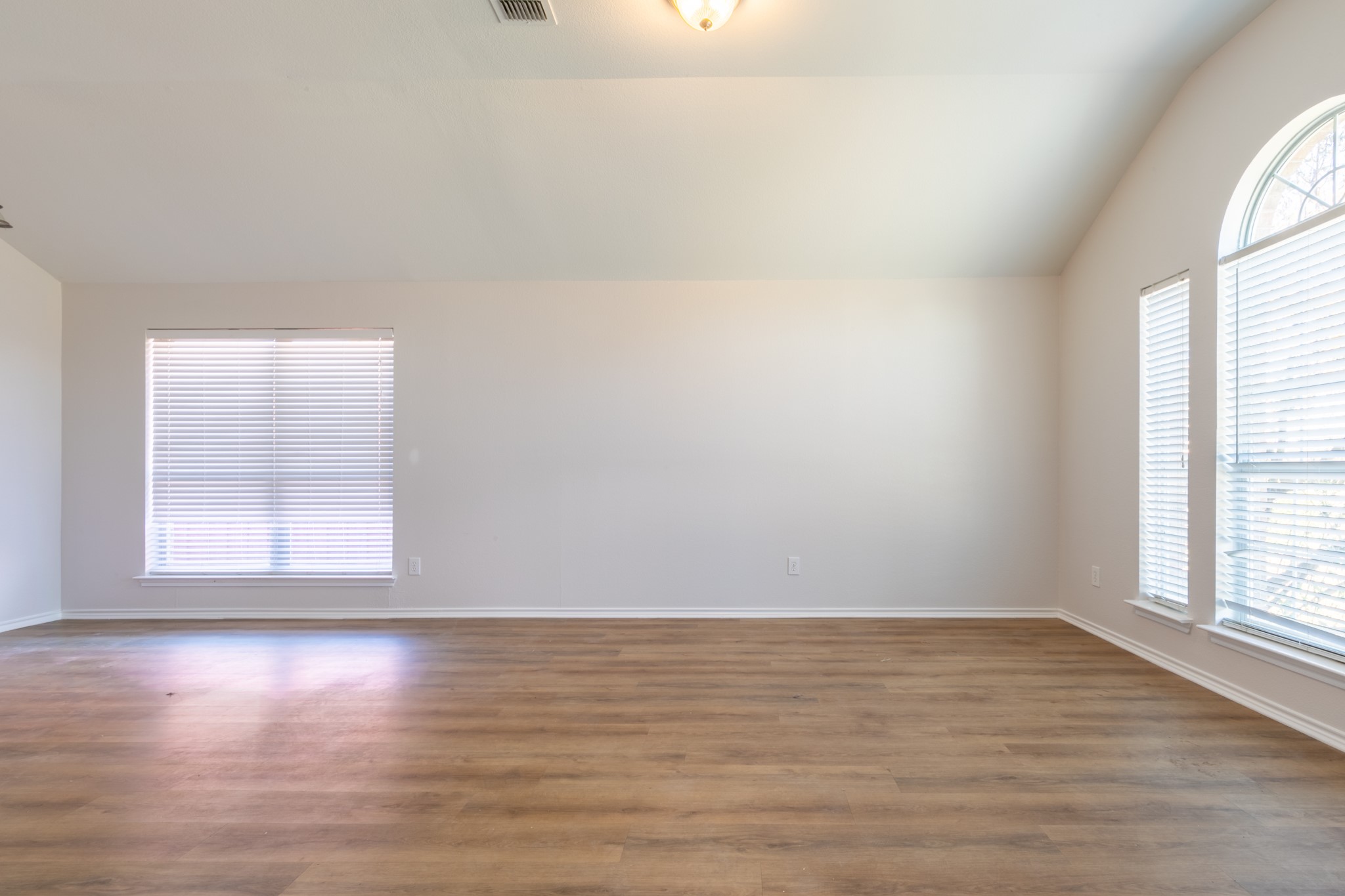 959 Heather Street Burleson TX 76028
