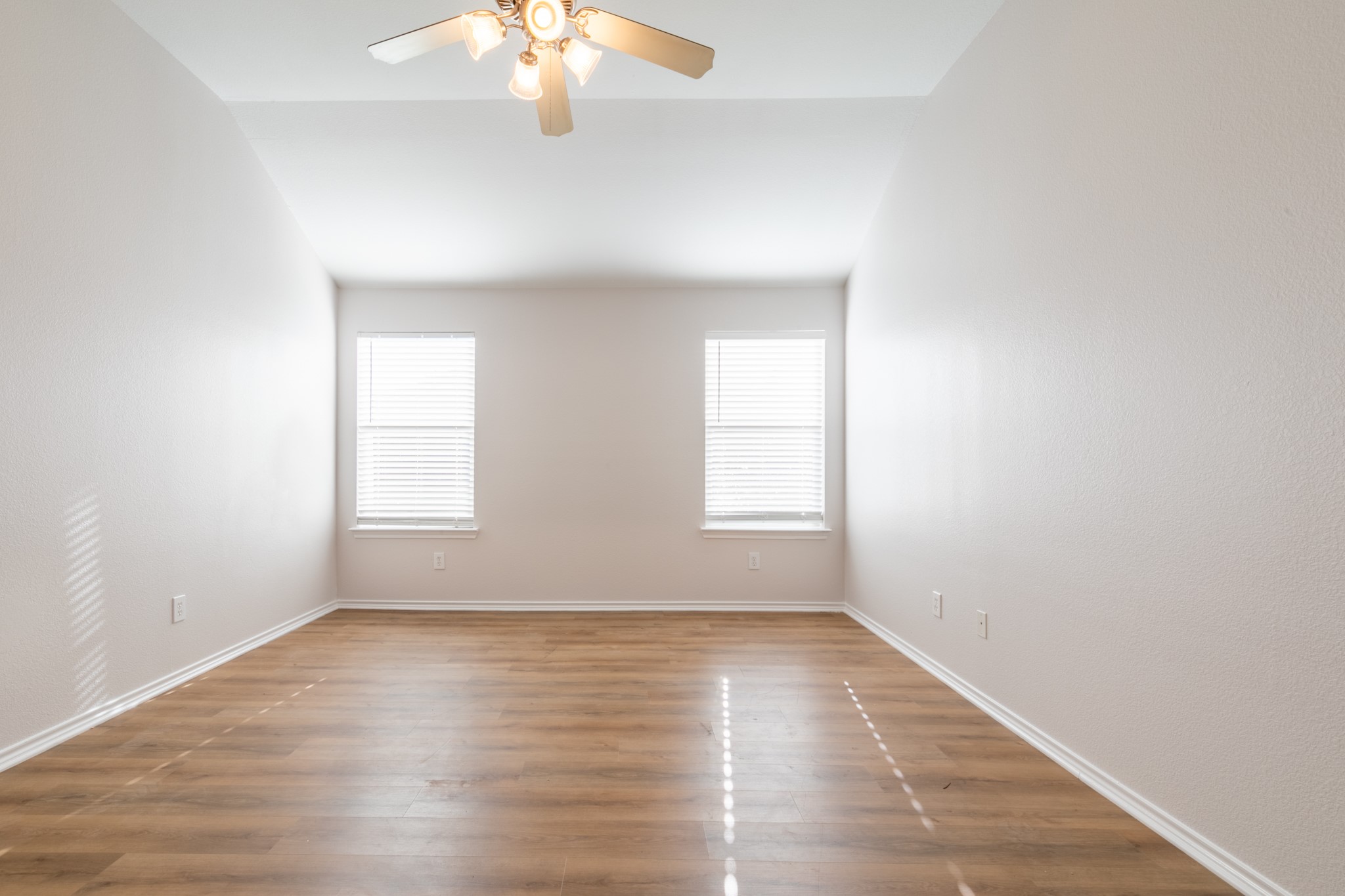 959 Heather Street Burleson TX 76028