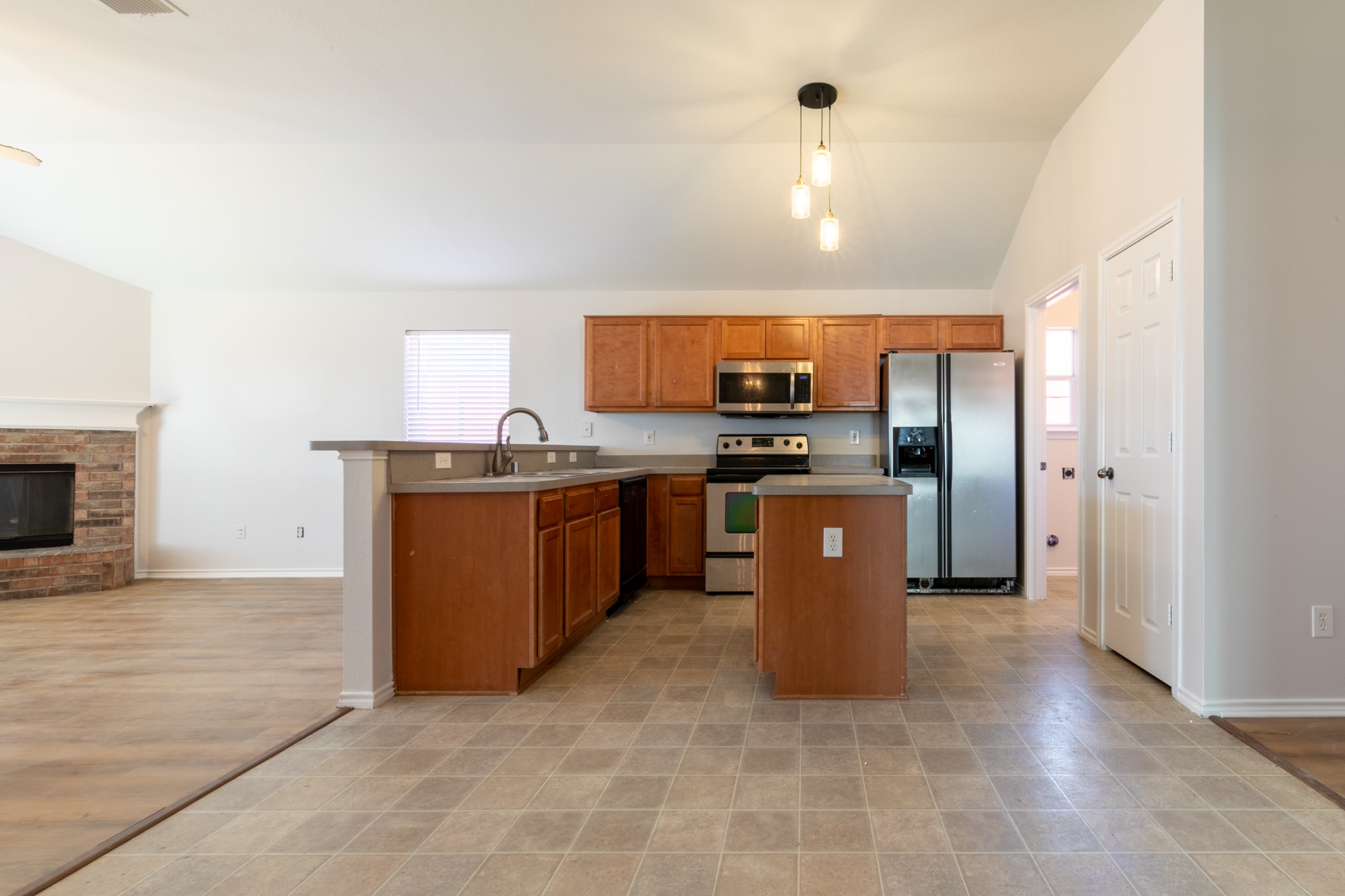 959 Heather Street Burleson TX 76028