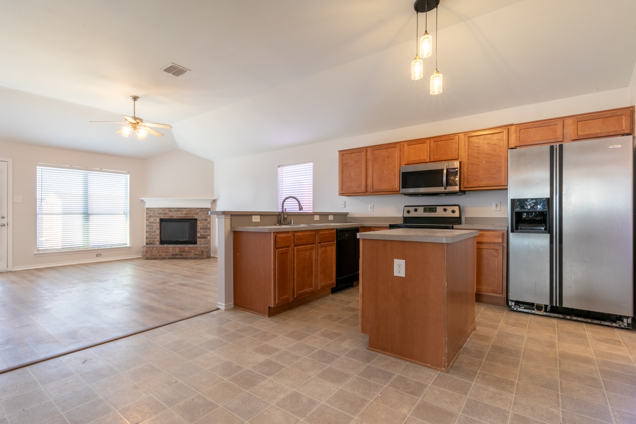 959 Heather Street Burleson TX 76028