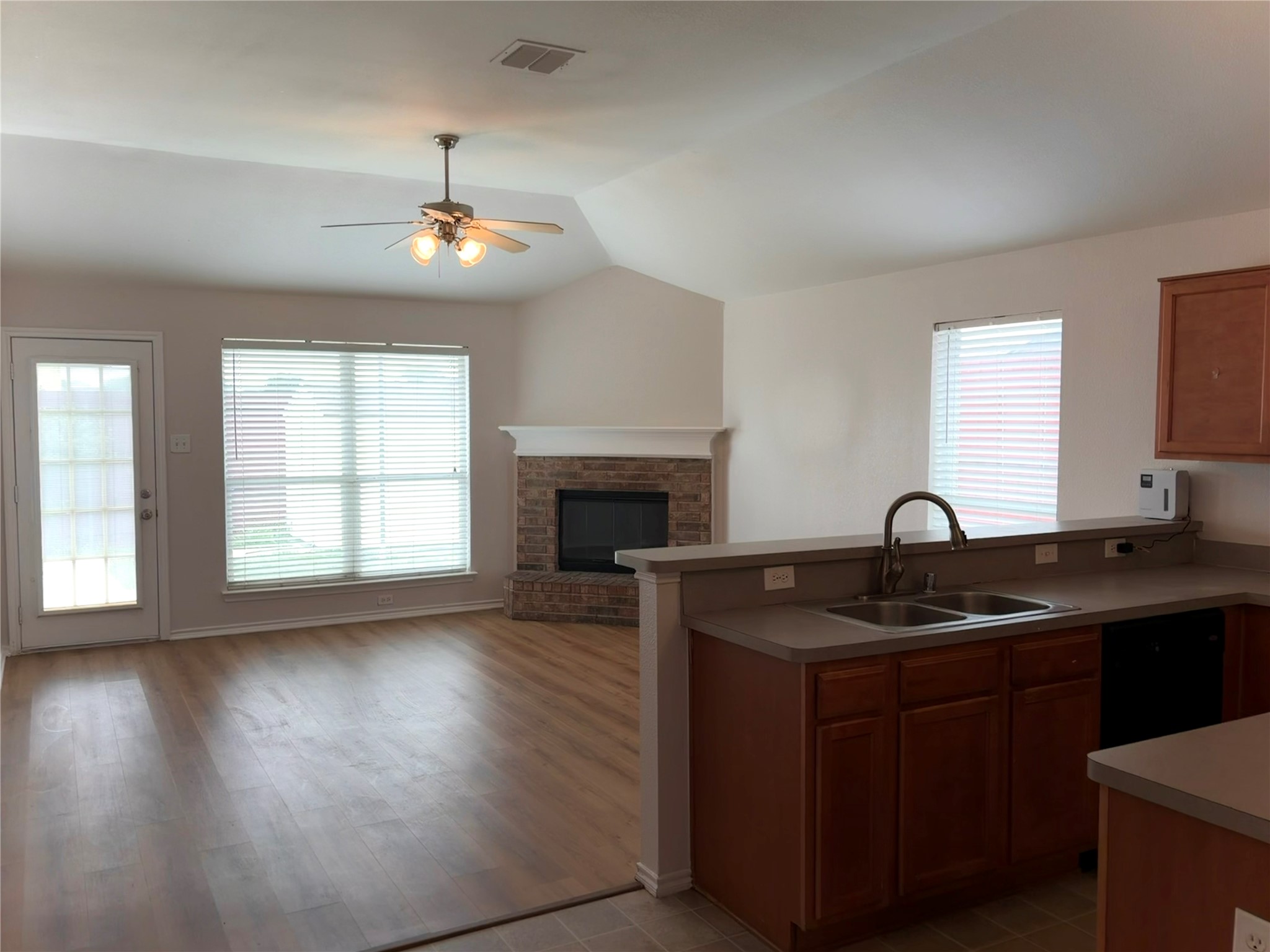 959 Heather Street Burleson TX 76028
