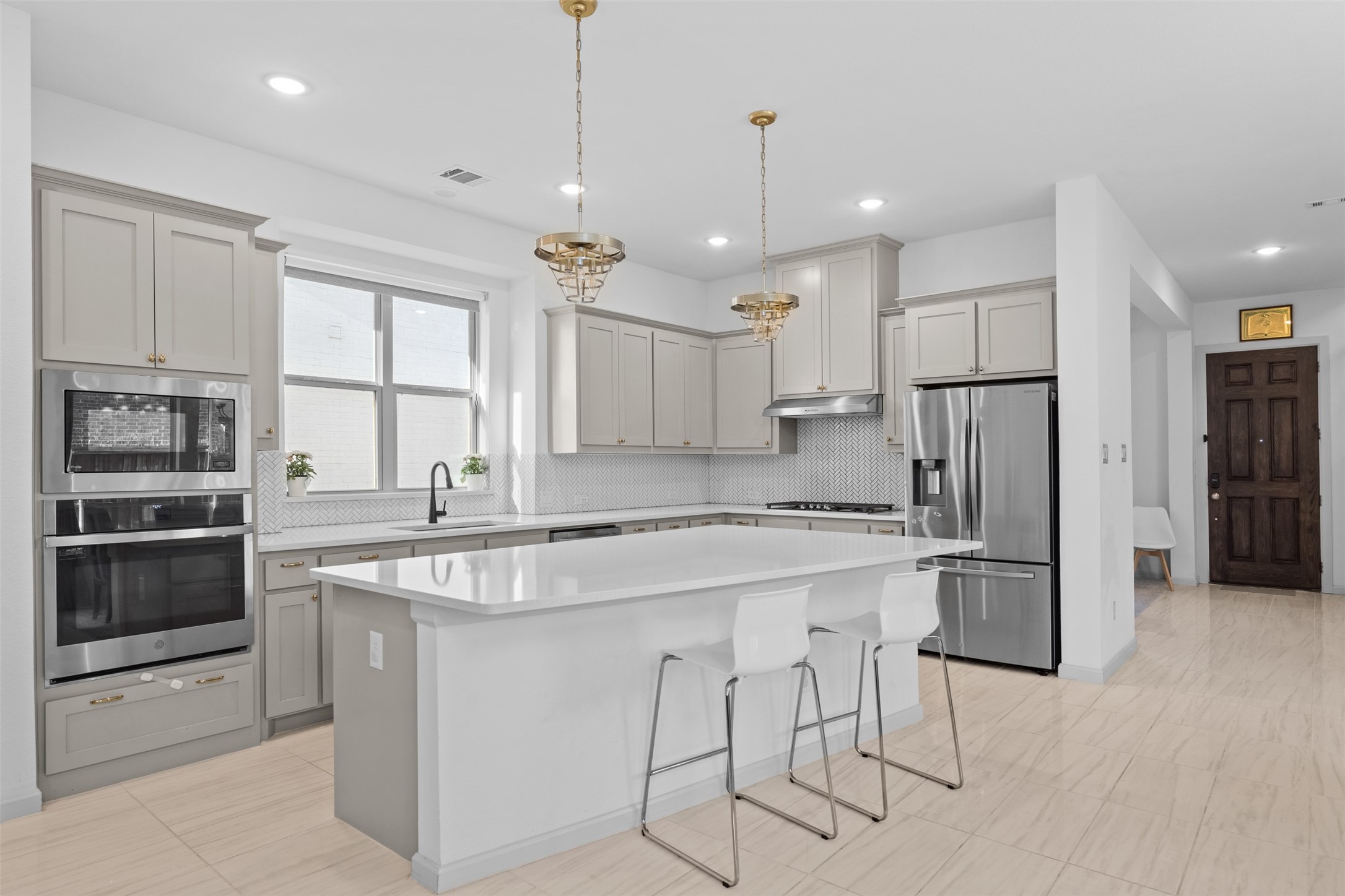 4315 Smokey Quartz Lane Arlington TX 76005