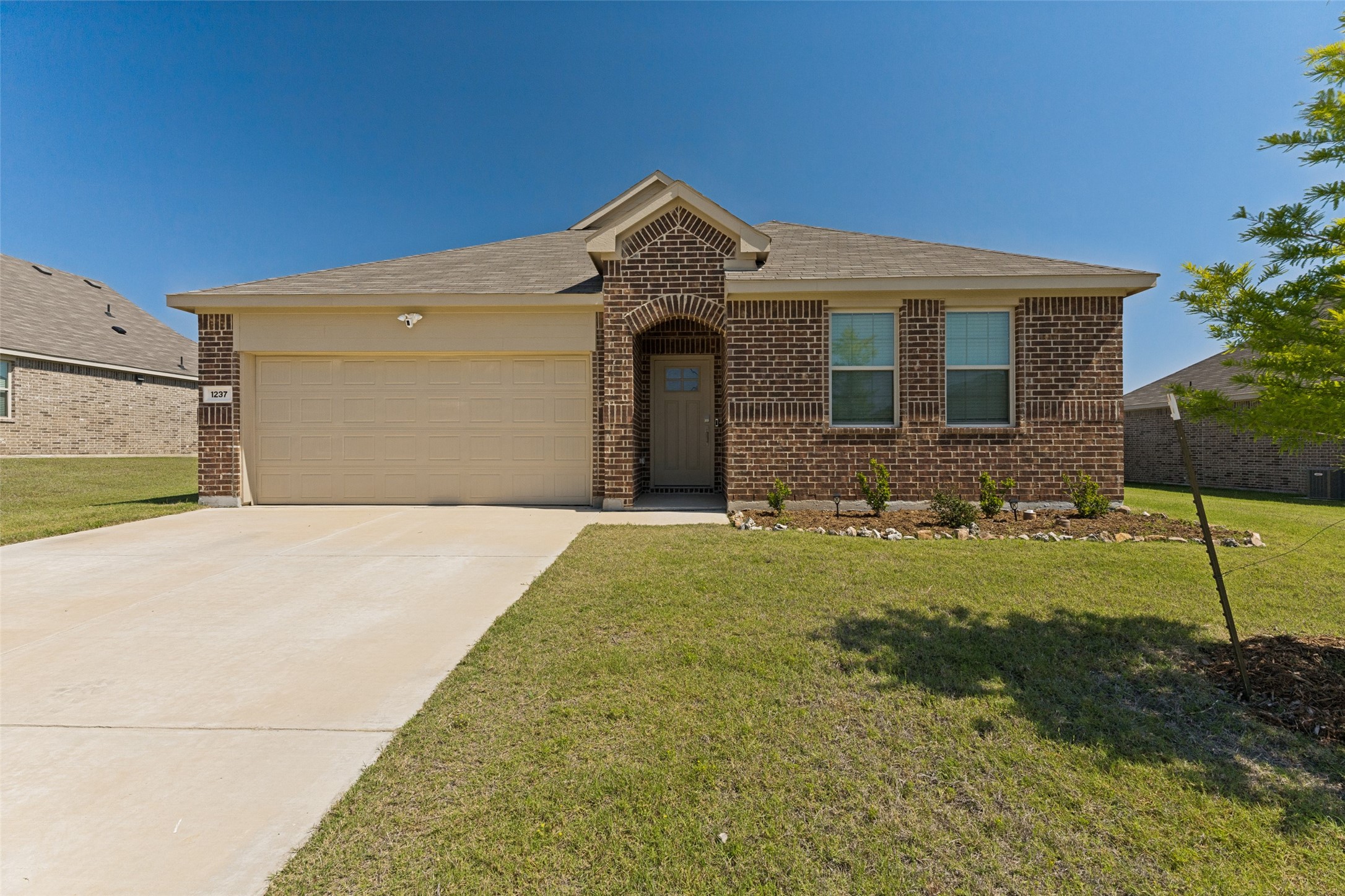 1237 Almond Road Azle TX 76020