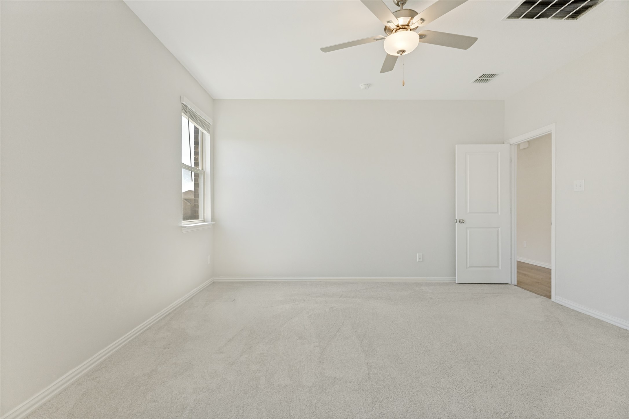 1237 Almond Road Azle TX 76020