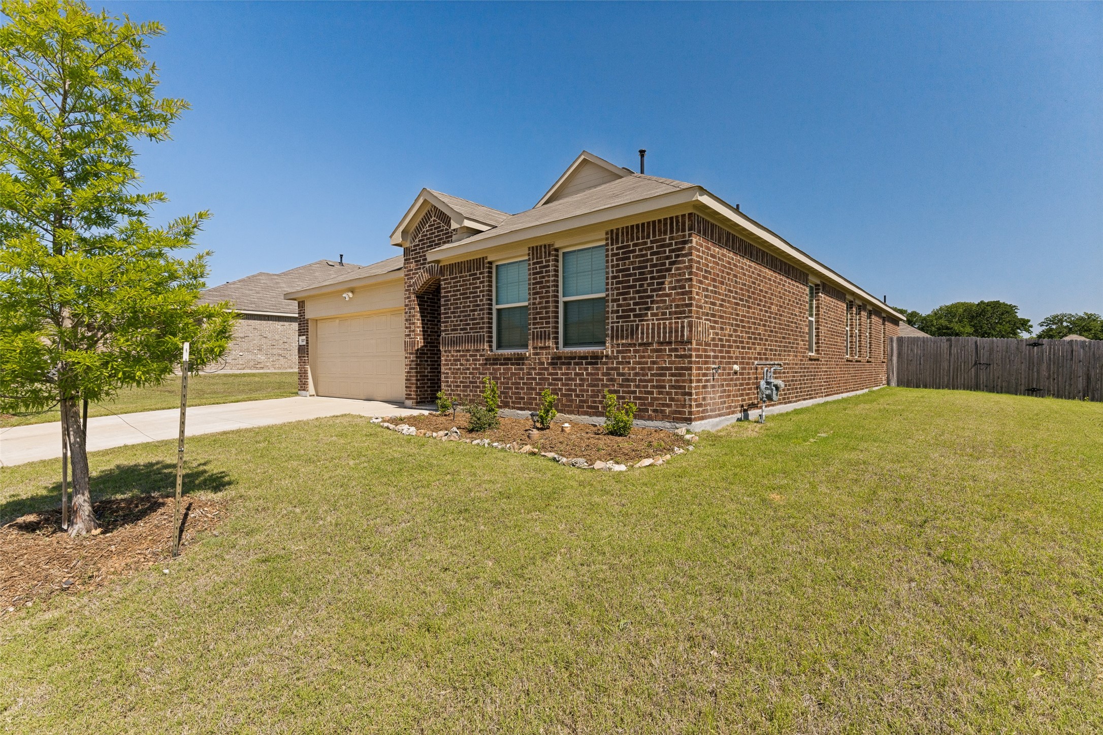 1237 Almond Road Azle TX 76020