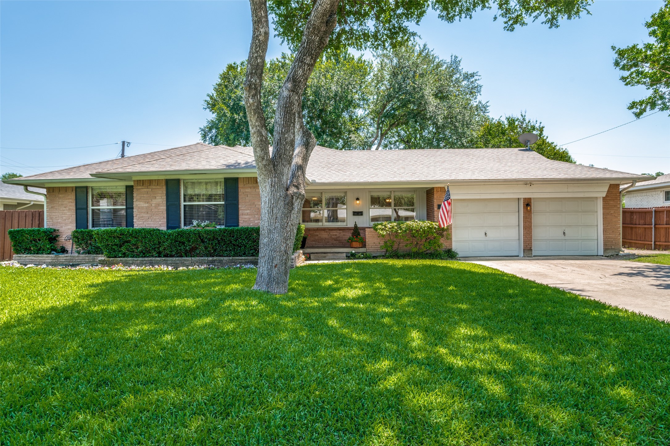 3346 Leahy Drive Dallas TX 75229