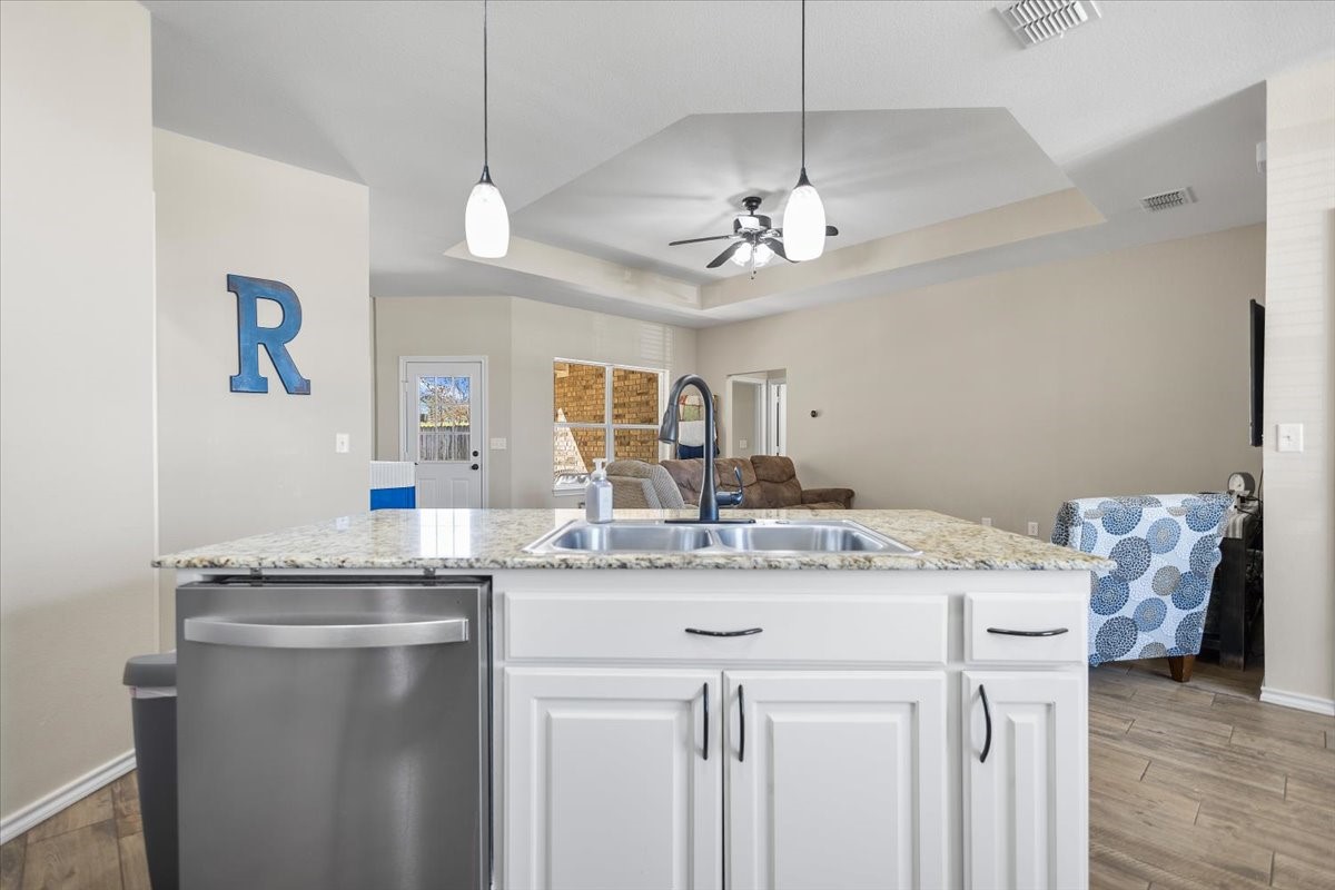 307 Mission Crest Circle Lindale TX 75771