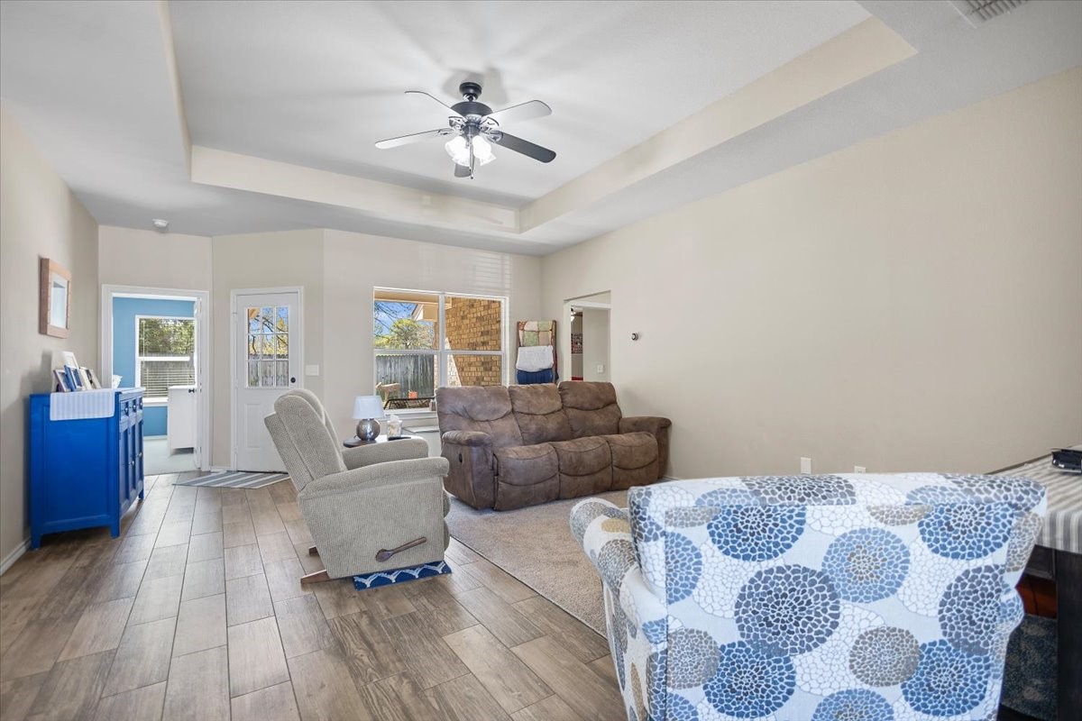 307 Mission Crest Circle Lindale TX 75771
