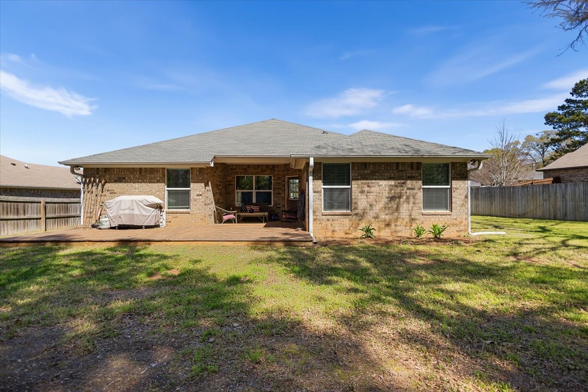 307 Mission Crest Circle Lindale TX 75771