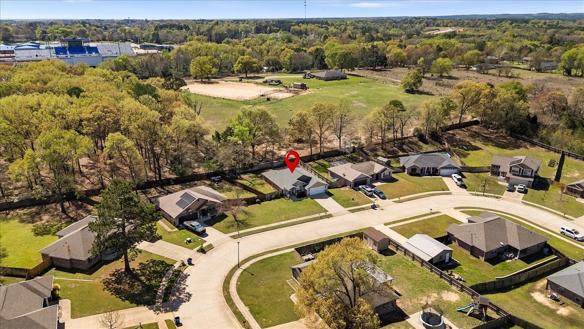 307 Mission Crest Circle Lindale TX 75771