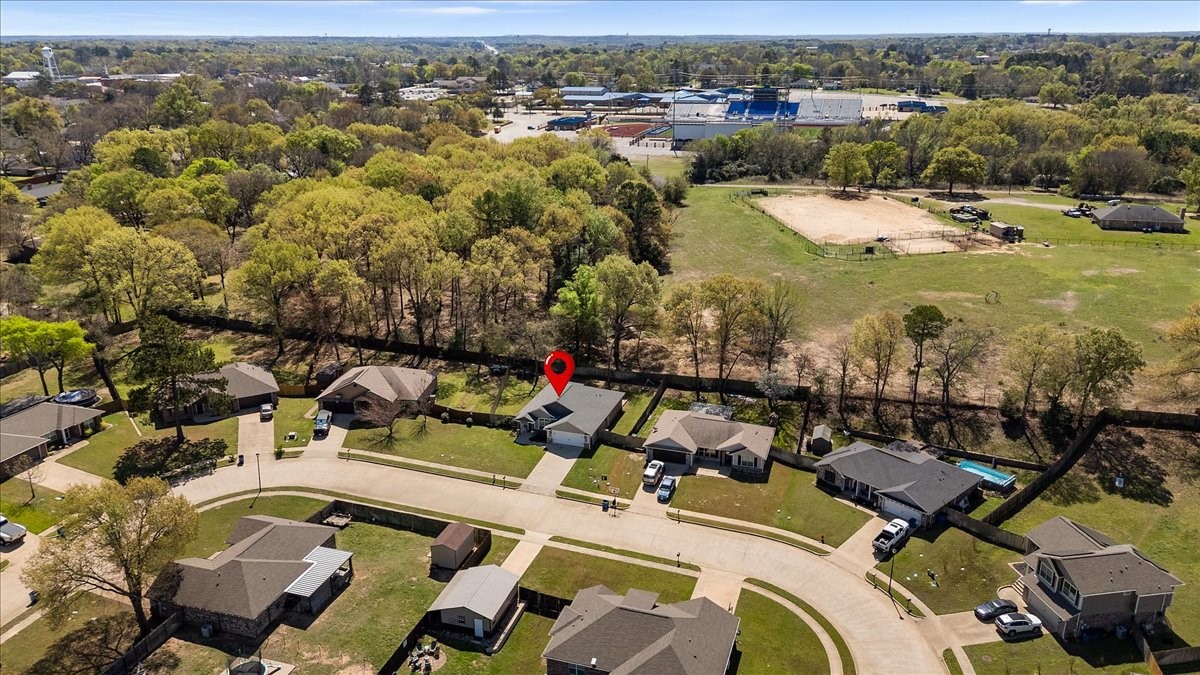 307 Mission Crest Circle Lindale TX 75771