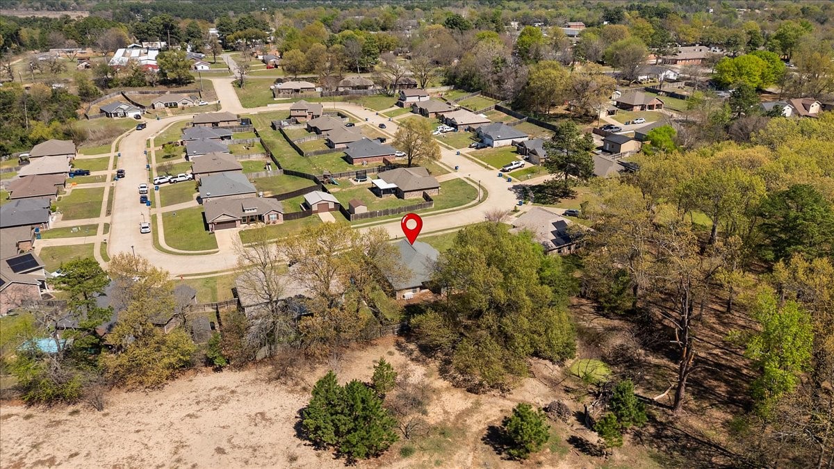 307 Mission Crest Circle Lindale TX 75771