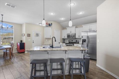 307 Mission Crest Circle Lindale TX 75771