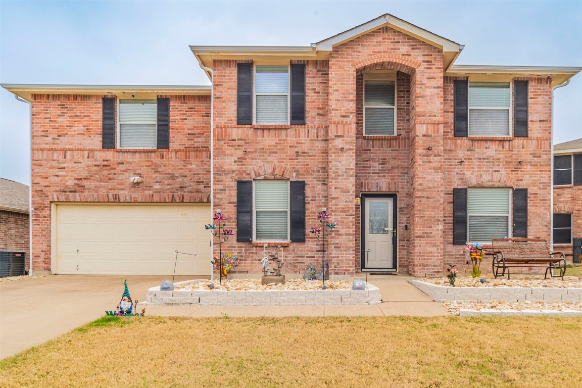 1408 Sunflower Court Burleson TX 76028