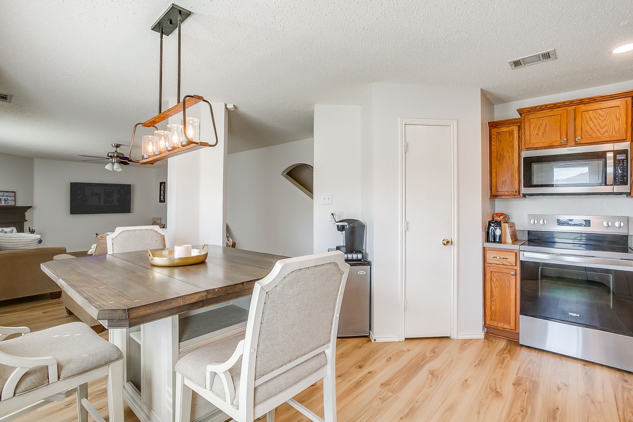 1700 Wolf Creek Drive Arlington TX 76018