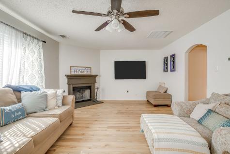 1700 Wolf Creek Drive Arlington TX 76018