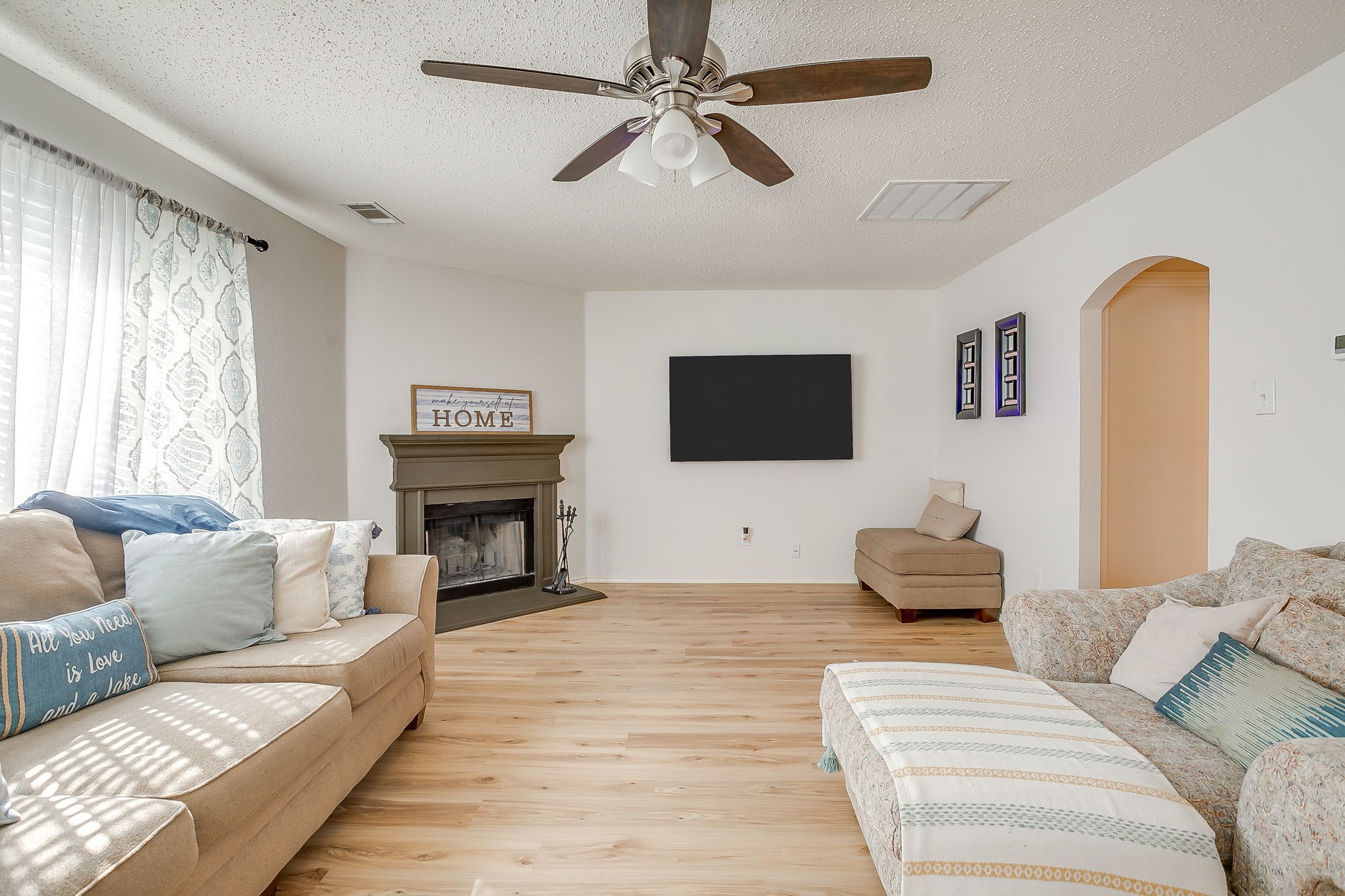 1700 Wolf Creek Drive Arlington TX 76018