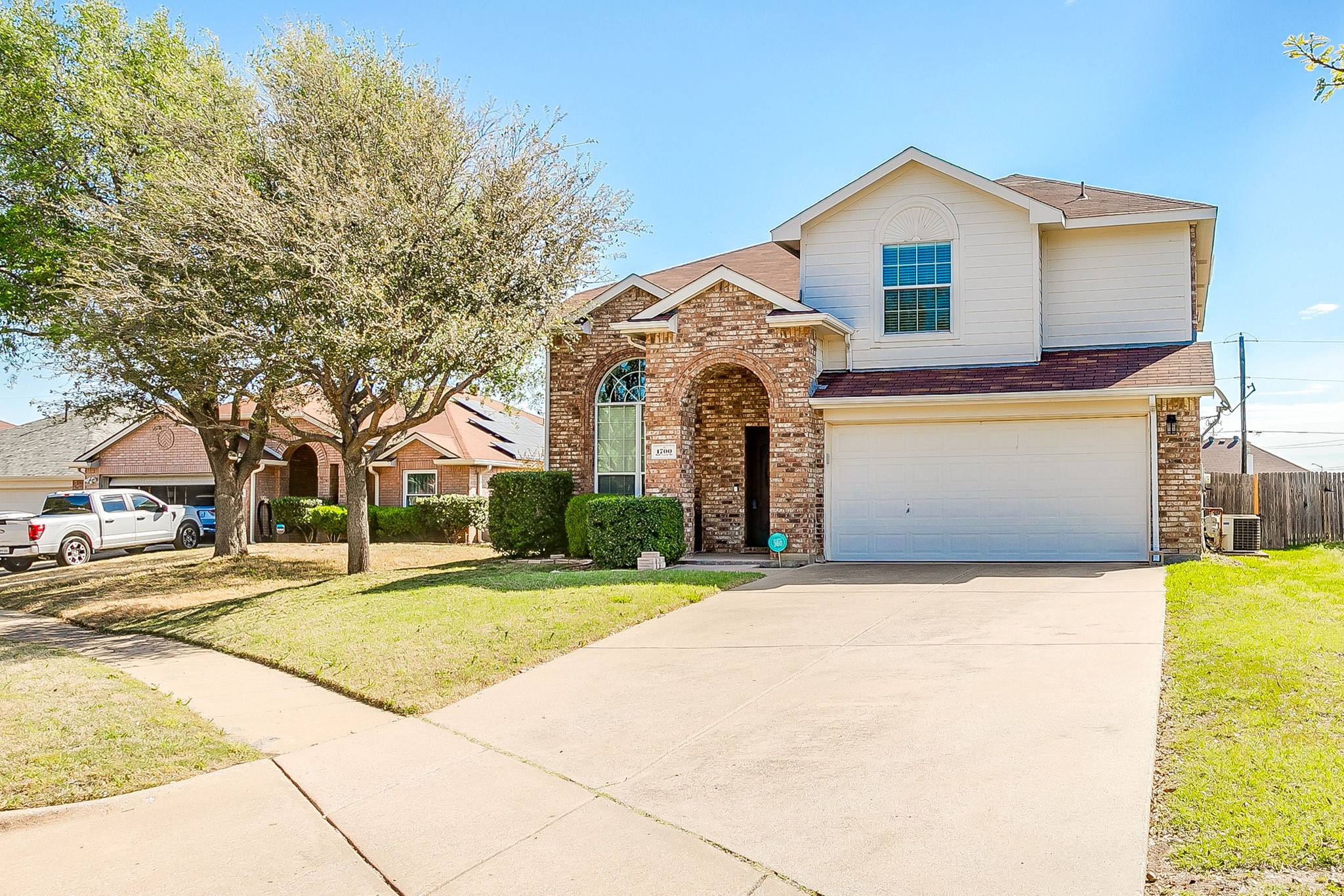 1700 Wolf Creek Drive Arlington TX 76018