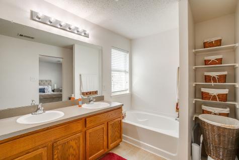 1700 Wolf Creek Drive Arlington TX 76018
