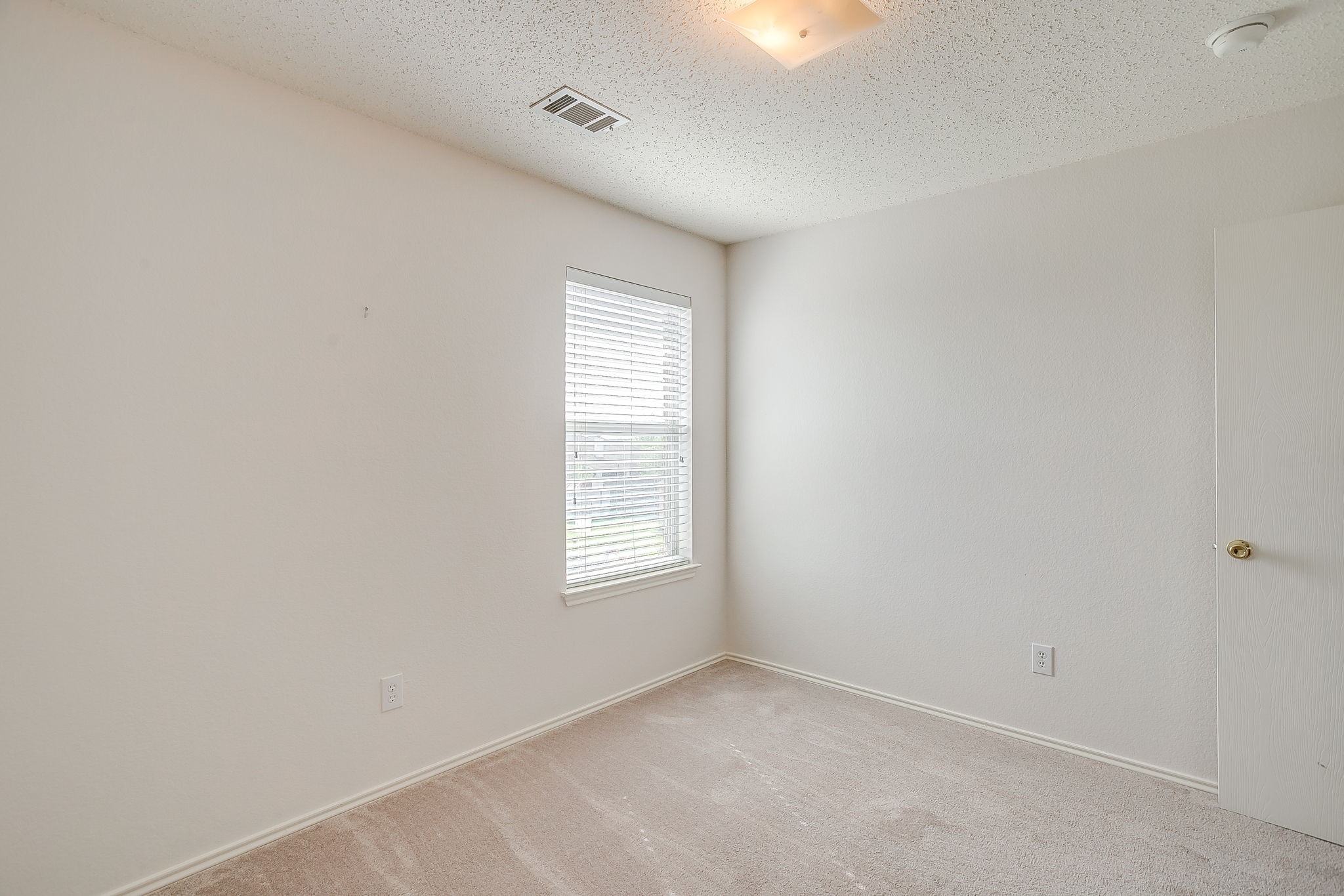 1700 Wolf Creek Drive Arlington TX 76018