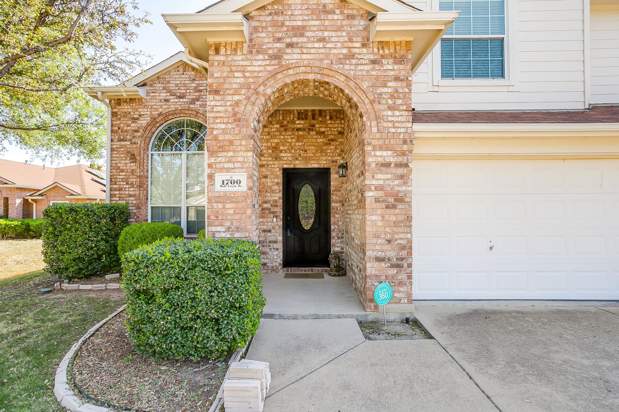 1700 Wolf Creek Drive Arlington TX 76018