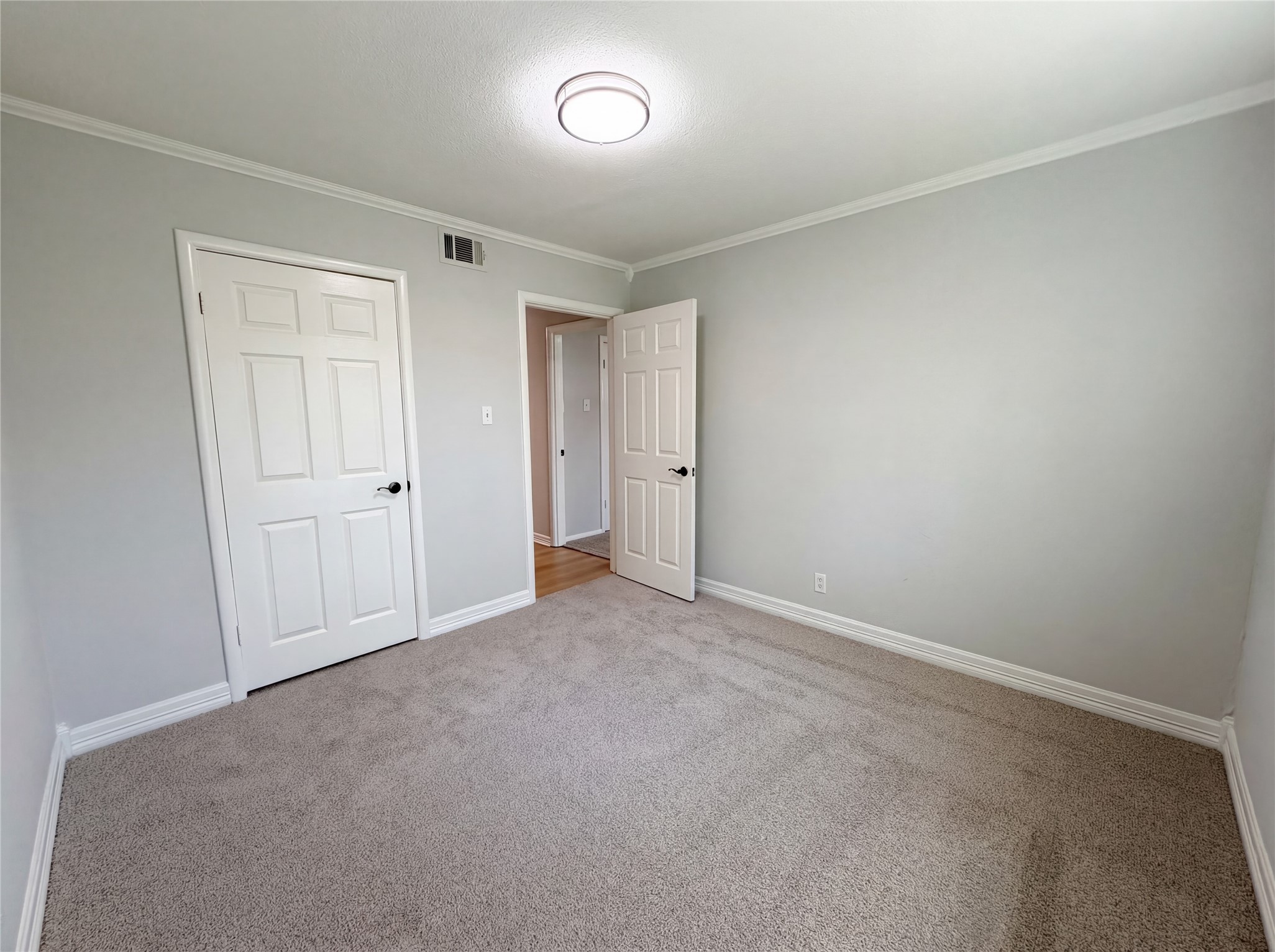 721 Briarwood Lane Hurst TX 76053