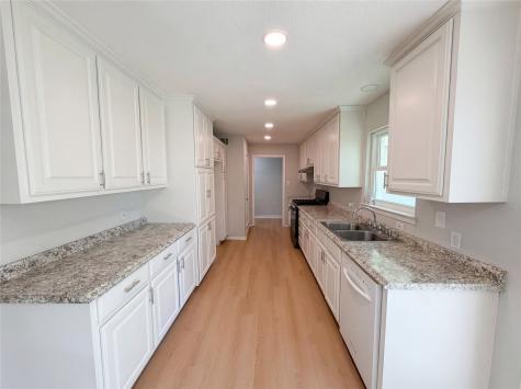 721 Briarwood Lane Hurst TX 76053