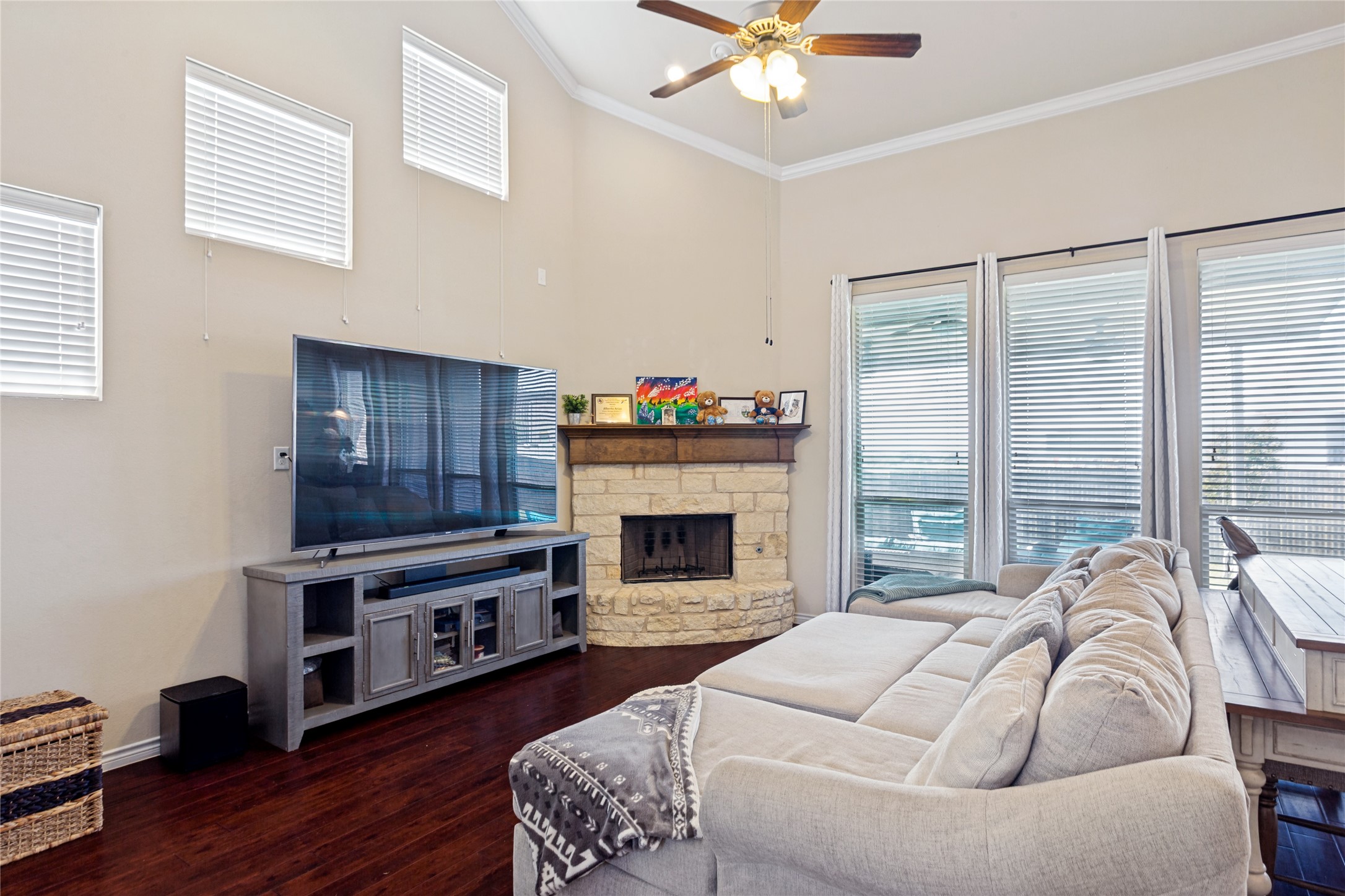 629 Peach Lane Burleson TX 76028