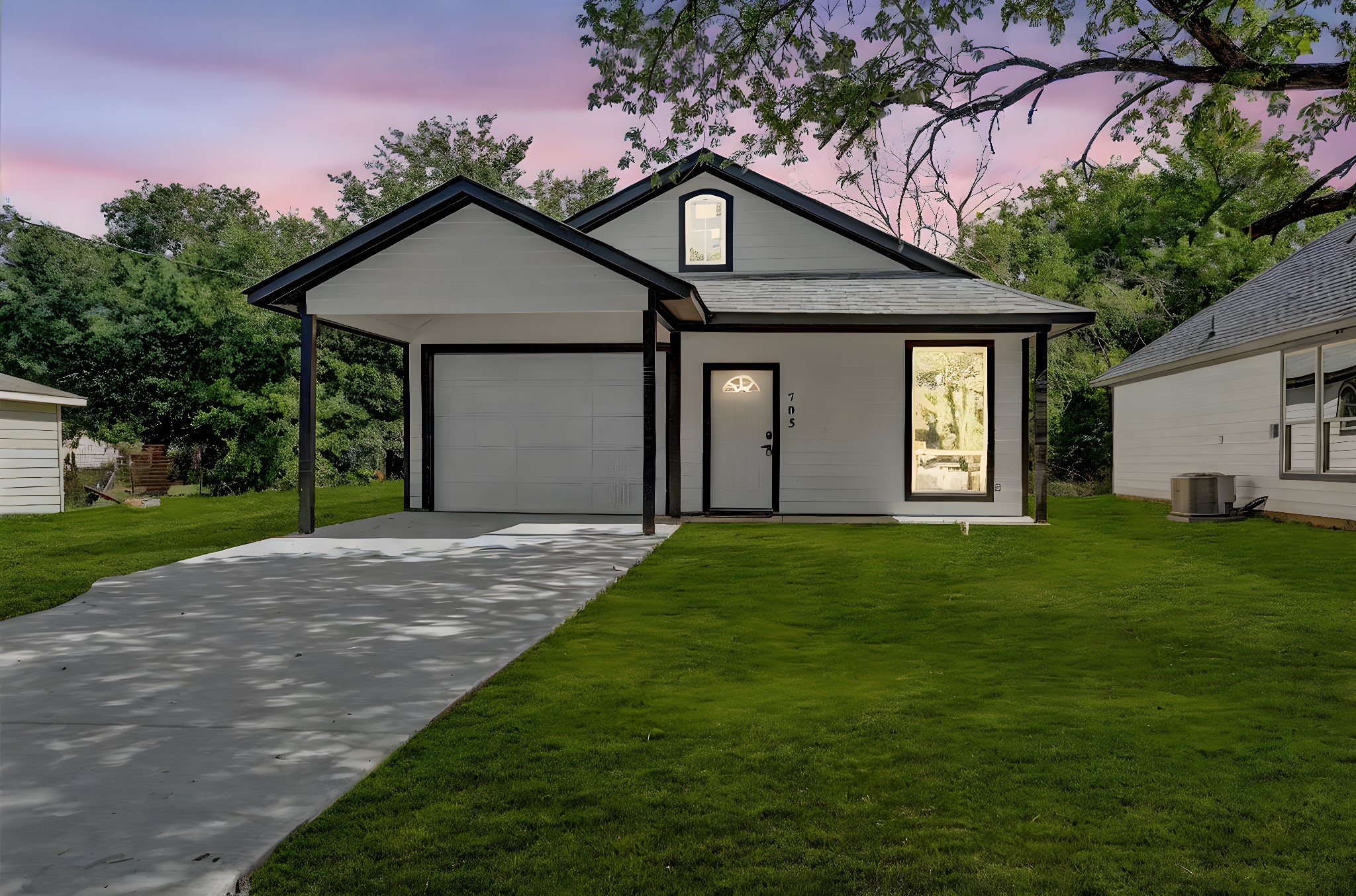 705 E Hanna Street Denison TX 75021