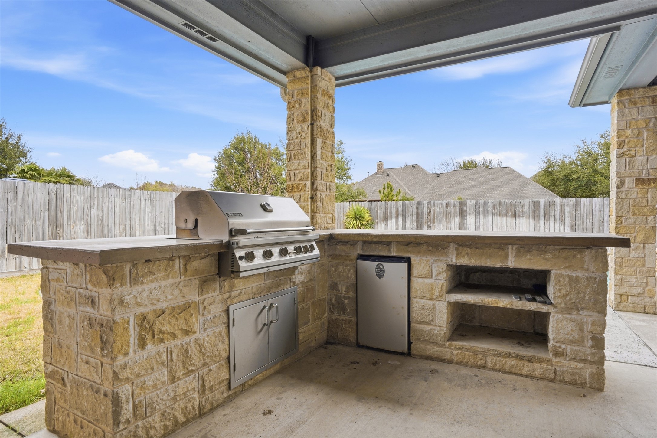 1123 Berkley Drive Cleburne TX 76033