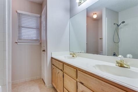 6800 Moss Lane North Richland Hills TX 76182