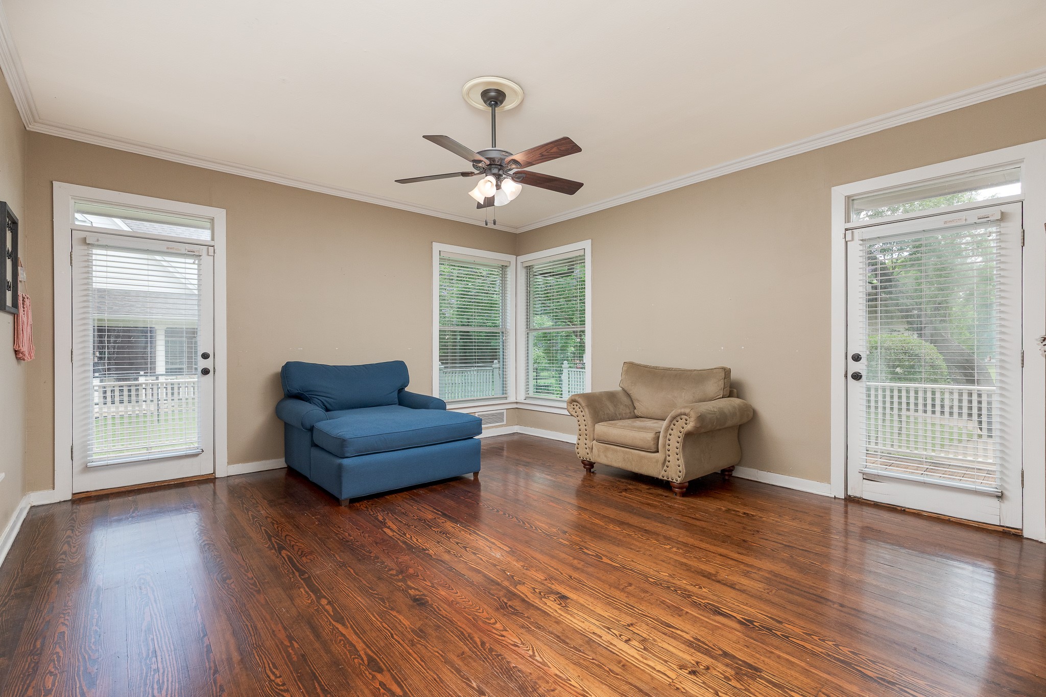 203 E Umphress Street Van Alstyne TX 75495