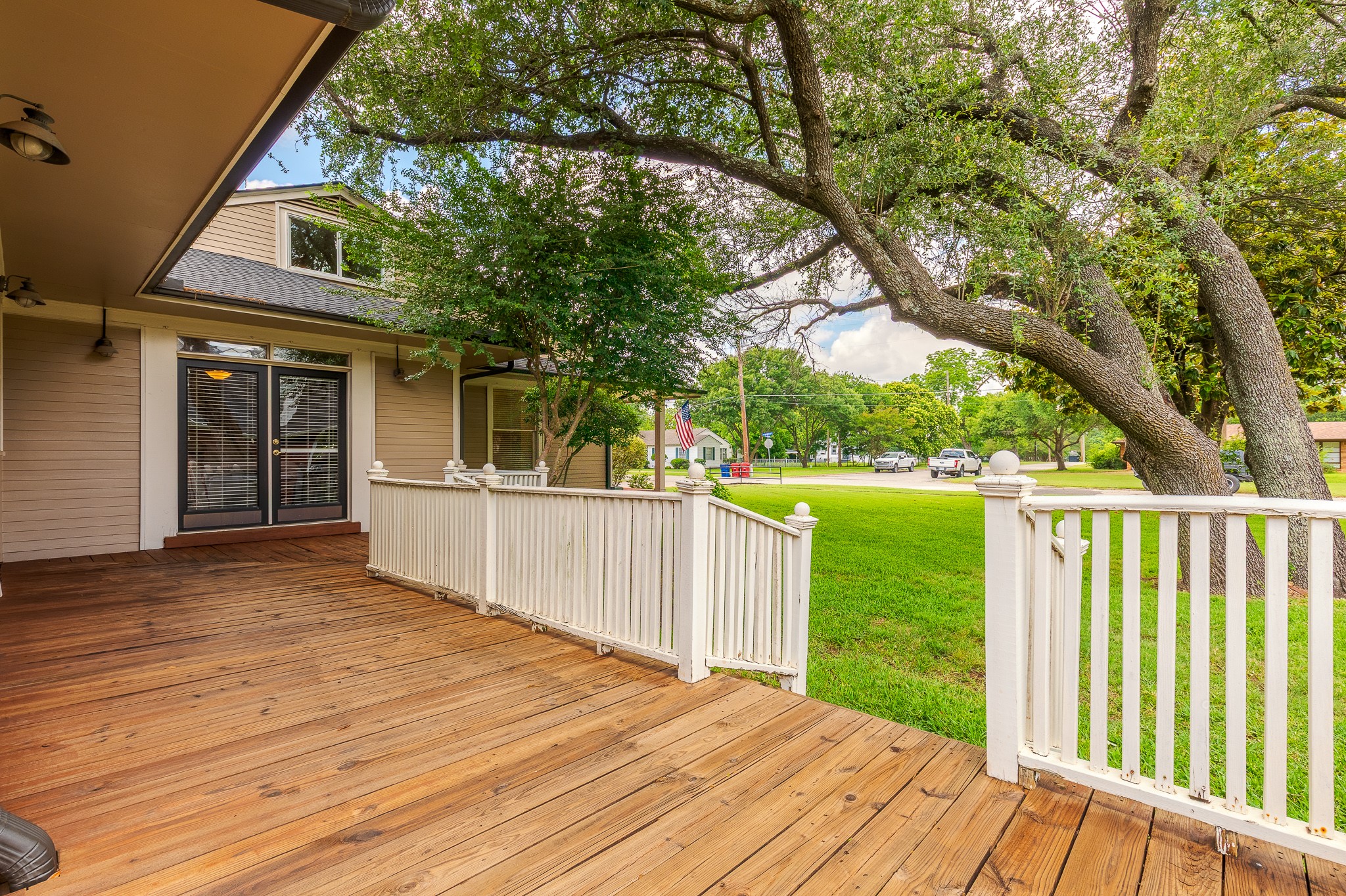 203 E Umphress Street Van Alstyne TX 75495